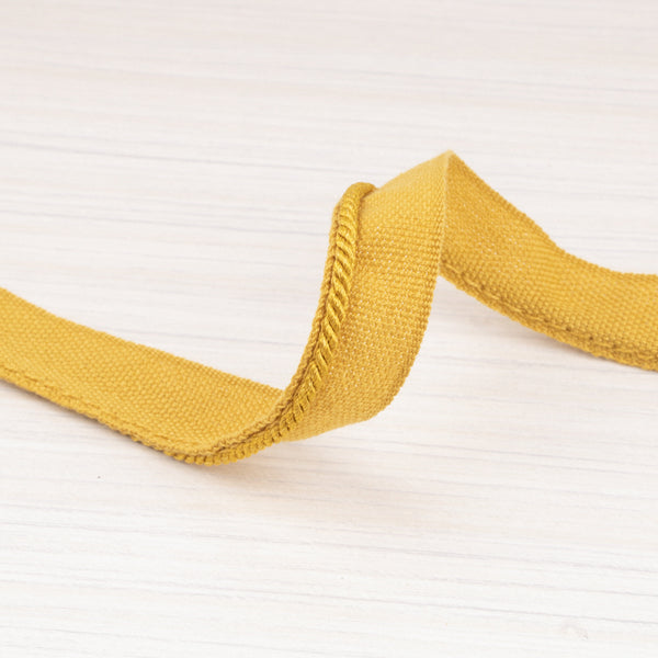 Lip cord ⅛ po (0.30 cm) Gold