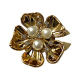 CACHE-BOUTON FLEUR EN STRASS ET PERLES - Or