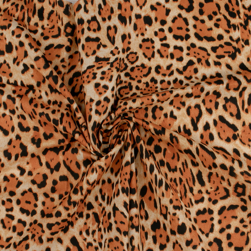 WINDHAM TREASURES - Printed Cotton - 024 - Orange