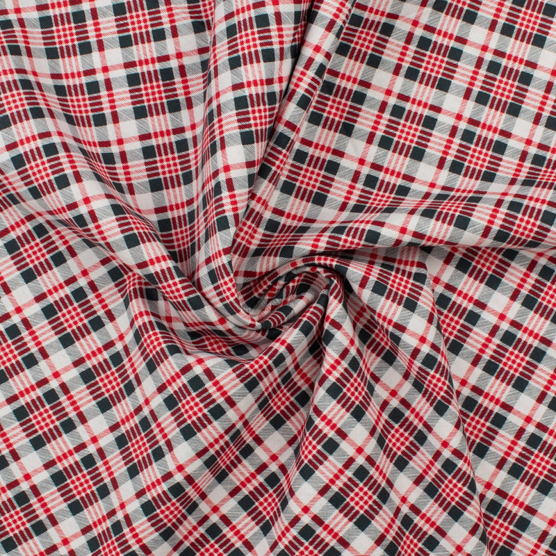 Henry Glass - Printed Cotton - PINECONE RIDGE LODGE - 001 - Red