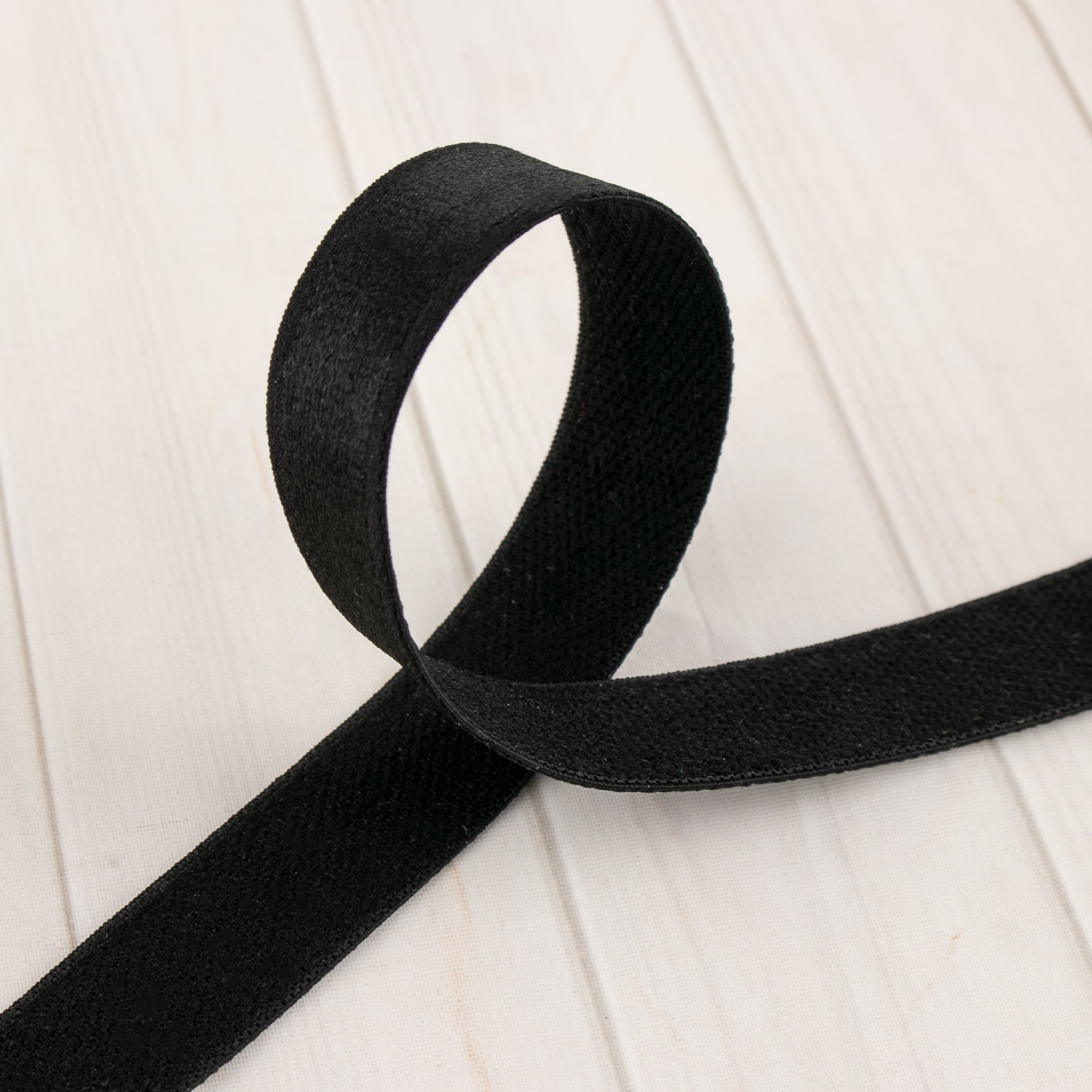 GORGECRAFT 10Yds X 15 mm Ruban Élastique en Silicone Antidérapant avec Sangle Extensible en Caoutchouc Ceinture pour Bricolage Travaux Manuels sous-Vêtements Soutien-Gorge Amande Blanchie