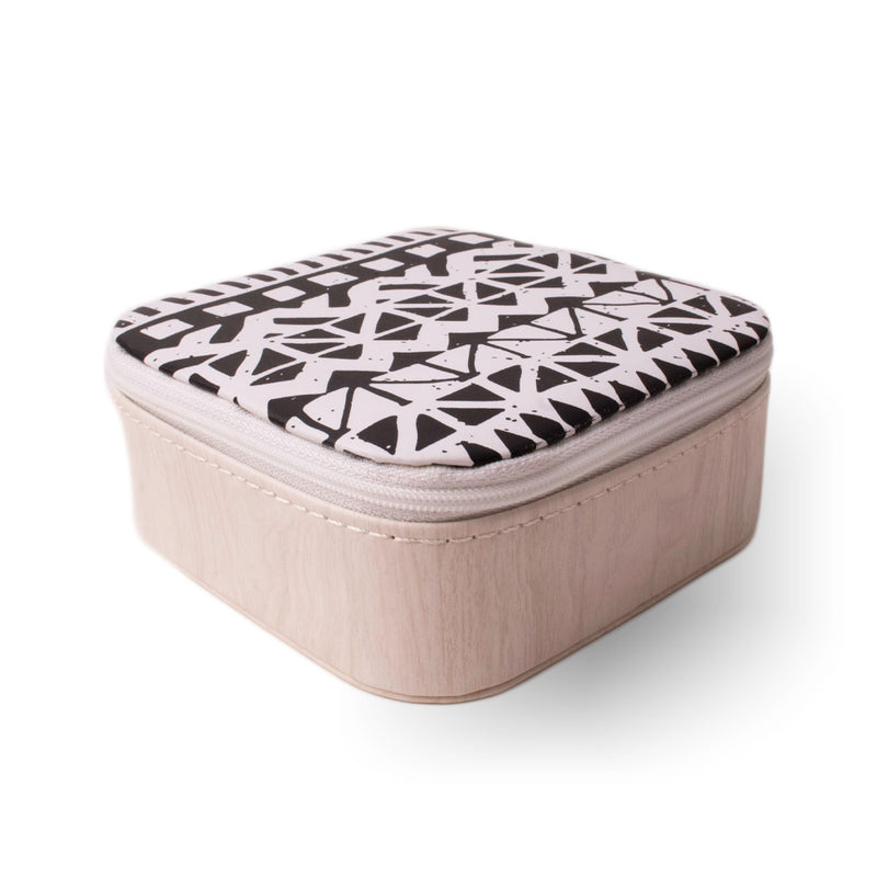Boîte de rangement - carrées crème avec motifs noir et blanc