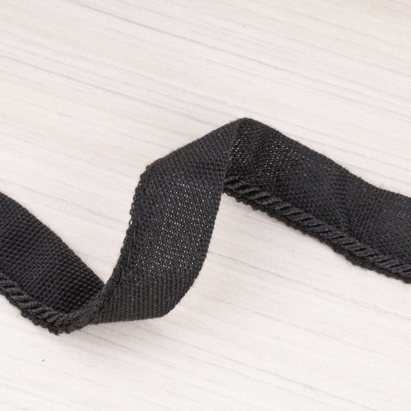 Lip cord ⅛ po (0.30 cm) Black