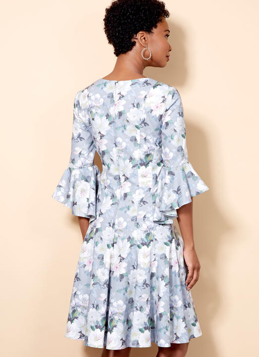 B6514 Misses'/Miss Petite Paneled Dress (Size: 6-8-10-12-14)