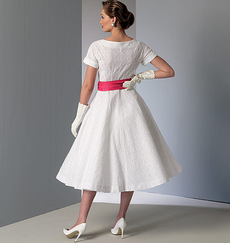 V9105 - Misses' Dress and Sash (Size: 14-16-18-20-22)